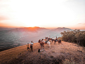 akhmed-chalandarov-fcuhQawxvmA-unsplash
